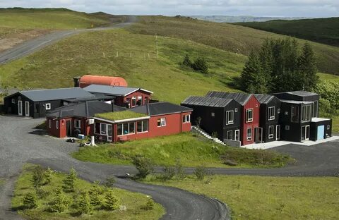 Small Group Women's Travel : Iceland - Purposeful Nomad