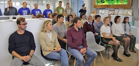 Телесеть плюс дубна. Телесеть логотип. Ведущая программы звериный репортер. Телесеть дубна. Википедия канала мама.