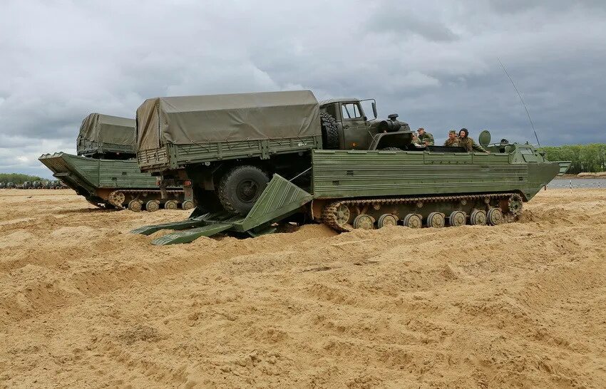 Транспортер ПТС-2. ПТС-2 плавающий Транспортер. Инженерная машина ПТС-2. ПТС-2 (плавающий Транспортер средний).