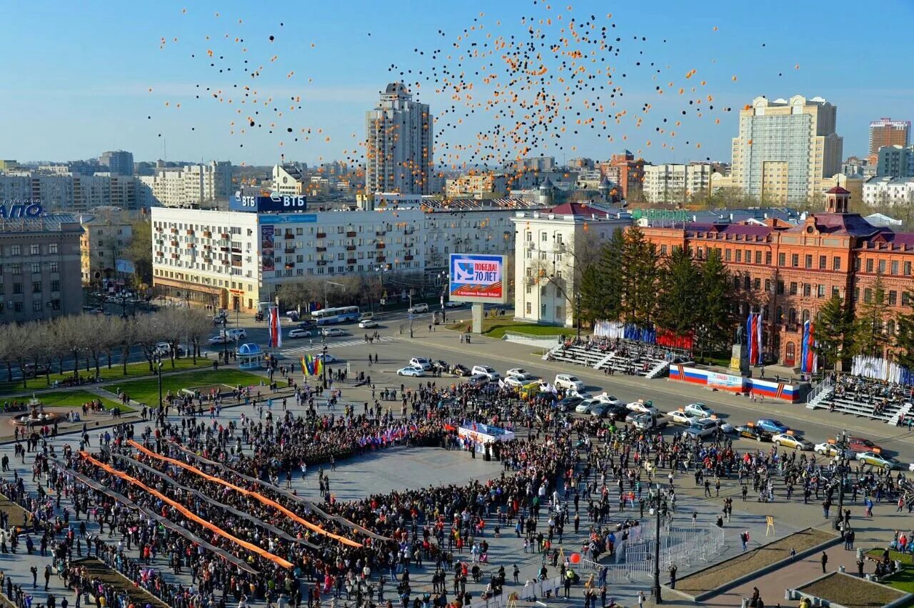 Пл имени. Площадь Ленина Хабаровск. Площадь Ленина, Хабаровск, площадь Ленина. Центральная площадь Хабаровска. Площадь Ленина в Хабаровске 9 мая.