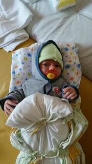 Папы одевают детей