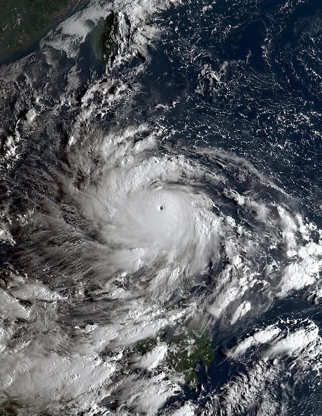 Тайфун. Тайфун к и Тайфун у. Тайфун нору. Тайфун в изображениях. Как назывался тайфун
