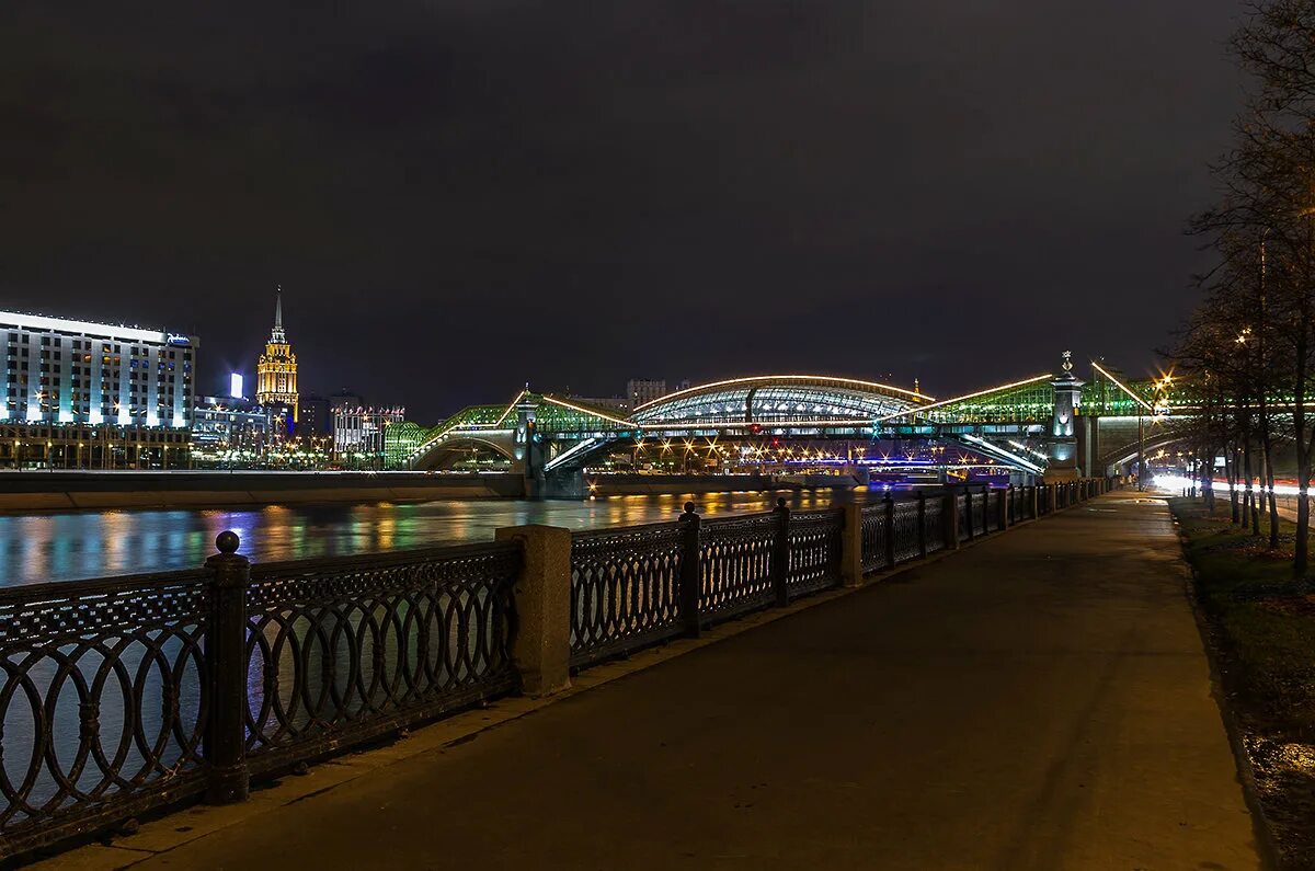 Набережные москвы для прогулок