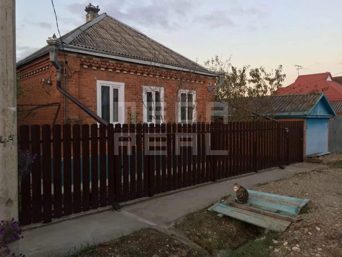 Продажа апшеронск. Апшеронский дворик. Дом 54 м² на участке 6 сот.. Г. Апшеронск домик недорогой. Улица Кавказская Апшеронск.