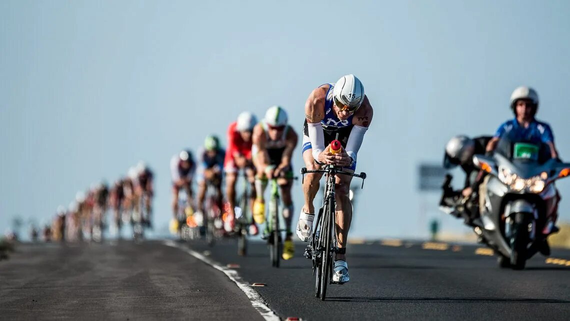 Триатлон велогонка. Триатлону «ironman 70.3 russia». ironman 70.3 kona. кона айронмен 2025. ironman triathlon bicycle marathon.