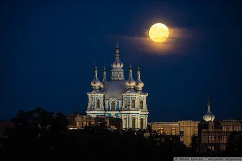 Какая сегодня луна в спб 2024