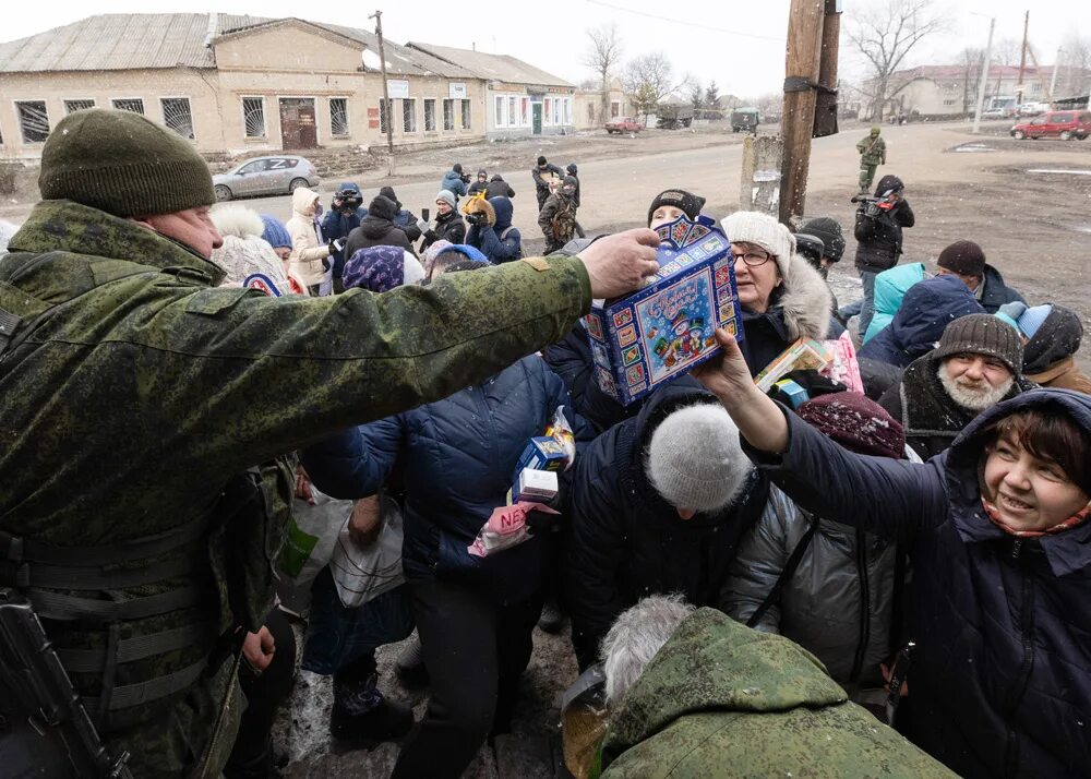 Новости сегодня свежие украина донбасс. Украина Донбасс. Донбасс Россия. Россия Украина Донбасс. МЧС на Донбассе.