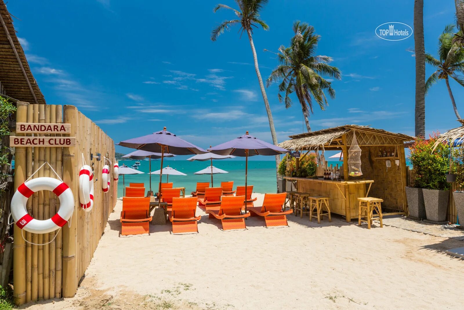 Yona beach club. Bandara Resort Phuket. Бандара Бич Пхукет. Bandara Beach Phuket 4*. Пляж АО Йон Пхукет Бандара.