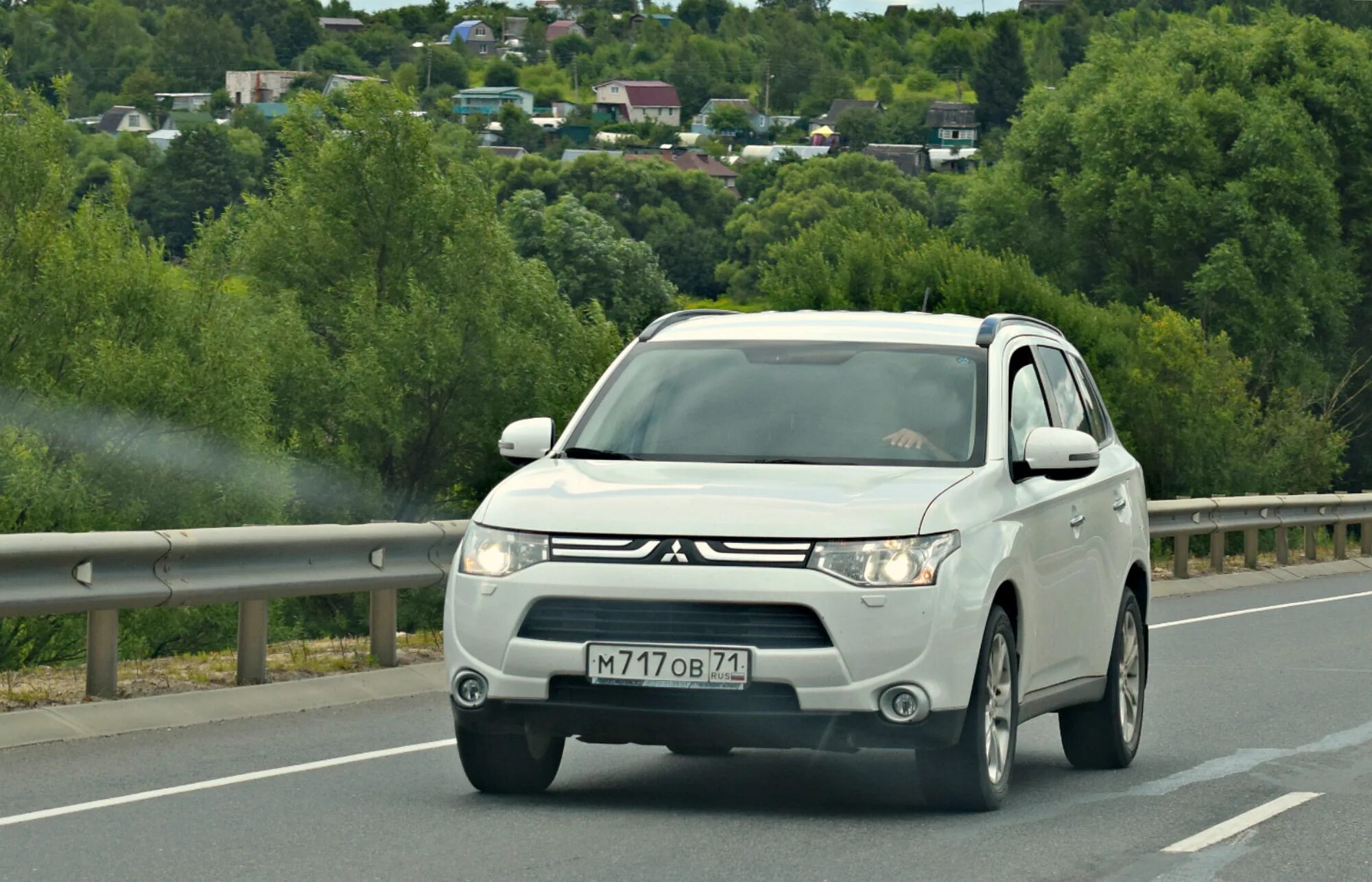 Мицубиси аутлендер россии. Mitsubishi Outlander 2024. Mitsubishi Outlander 21:9. Mitsubishi Outlander регион 71. Mitsubishi Outlander 21 года.