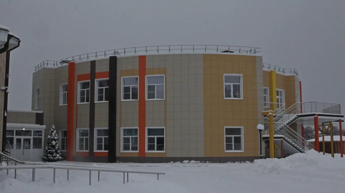 Сад лидер. Дети лидеры детсад. Завтра иду в санаторный садик. Детский сад лидер. Детский сад в боброве воронежской области.