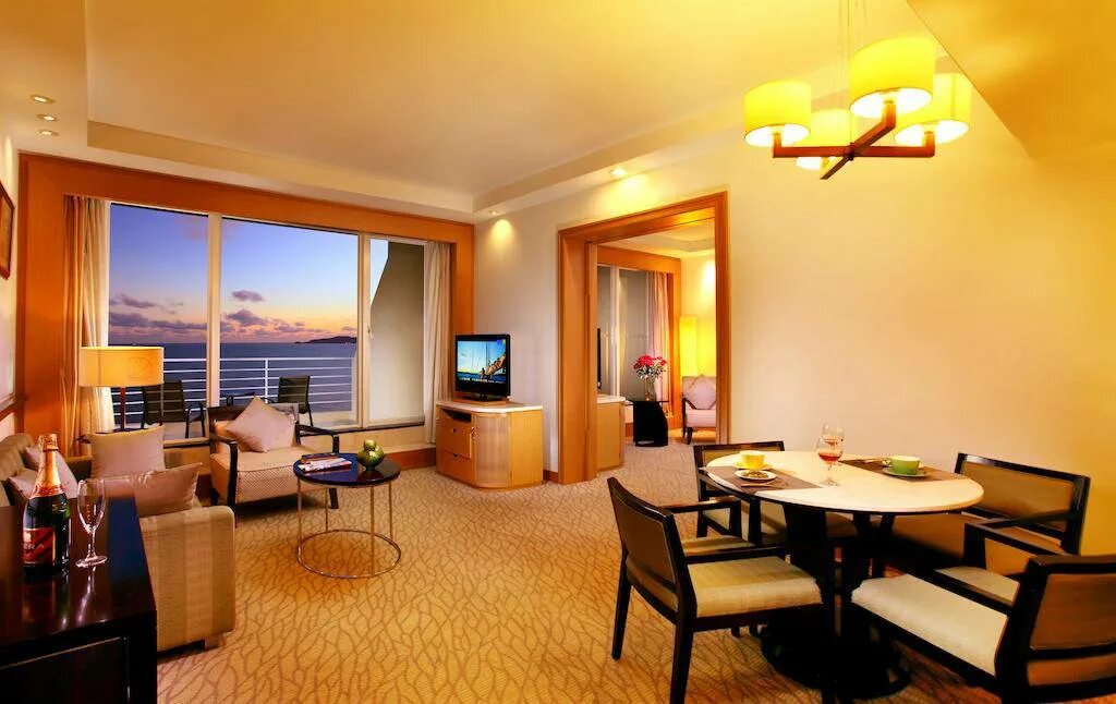 Хайнань отель перл. Санья отель перл ривер гарден 2025. хайнань days hotel &amp; suites sanya resort 5. палм бич резорт санья отель. отель 7 звезд хайнань.