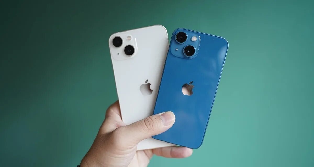 13 mini обзор. Iphone 13 vs 13 mini. Iphone 13 vs 13 mini. Iphone 13 mini. Iphone 13 mini vs samsung s22.