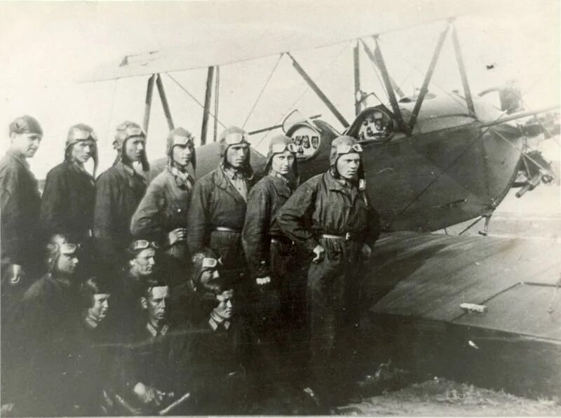 Военно авиационная школа. Энгельсская школа пилотов 1940г. Энгельсская Авиационная школа пилотов 1942. Энгельсская Военная Авиационная школа пилотов 1941-1945. Липецкая Авиационная школа 1925.