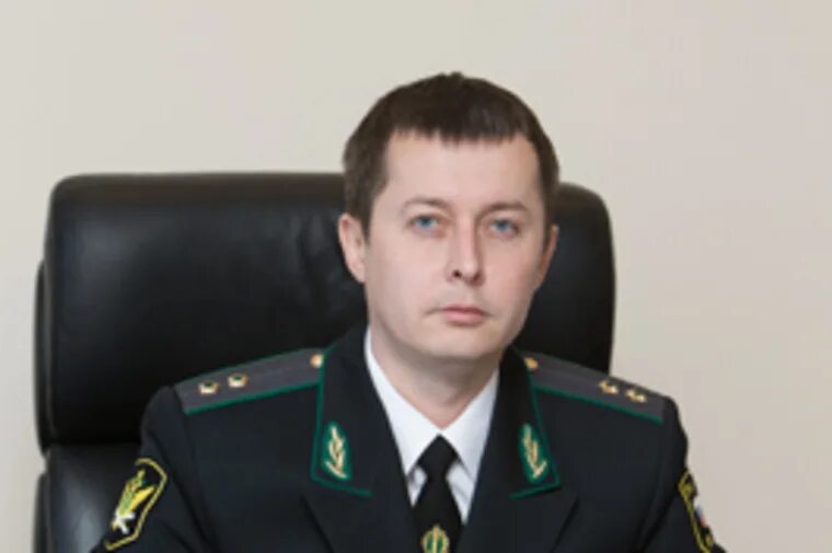 Приставы города артема. Приставы города артема. Сотрудник судебных приставов. Сотрудник судебных приставов. Приставы города артема.