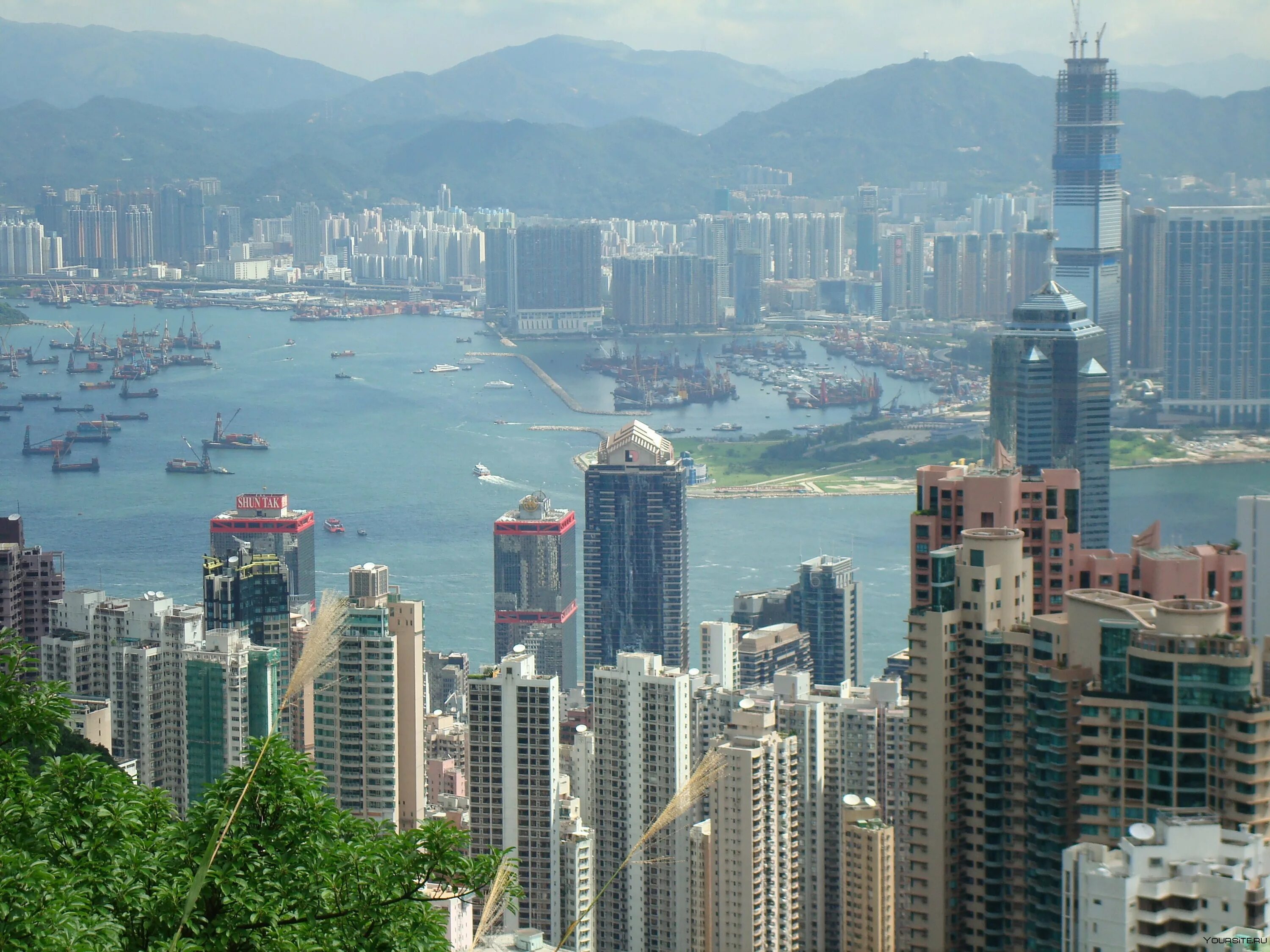 Кому принадлежит гонконг. Гонконг окраины. Гонконг Абердон. Гонконг Кунлун. Гонконг в 1997 году.