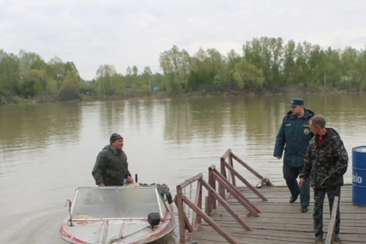 Уровень воды в реках алтая. Трусово Курьинский район Алтайский край. Краснощеково Алтайский край подтопление. Наводнение Шульгинка. Шульгинка озеро.