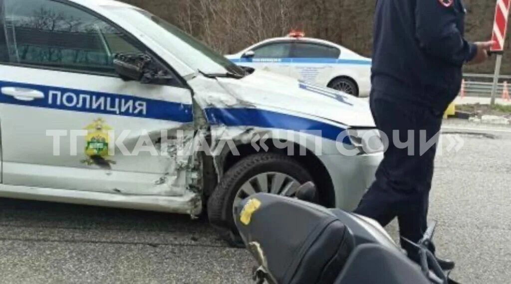 Дпс протаранили мотоцикл с детьми. Инспектор дпс сбил мотоциклиста в сочи. машина дпс. машина дпс сочи.