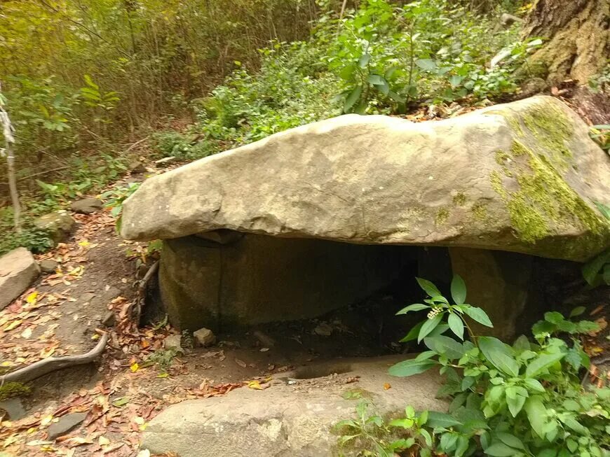 Дольмен краснодарский край сочи ручей малый фото Дольмены и водопады поселка Пшада Краснодарского края Гончаров Андрей Дзен