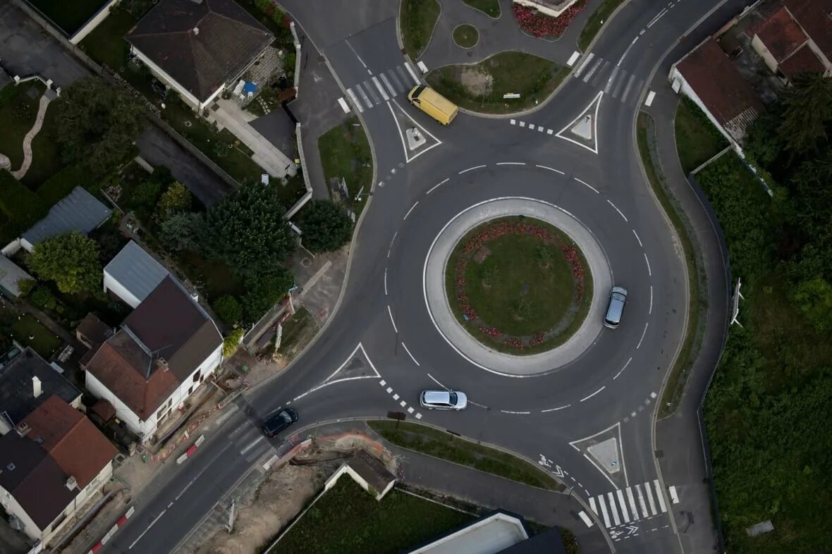 L point. Площадь de rond-point),. the roundabout 1968. roundabout in the park. rond land.