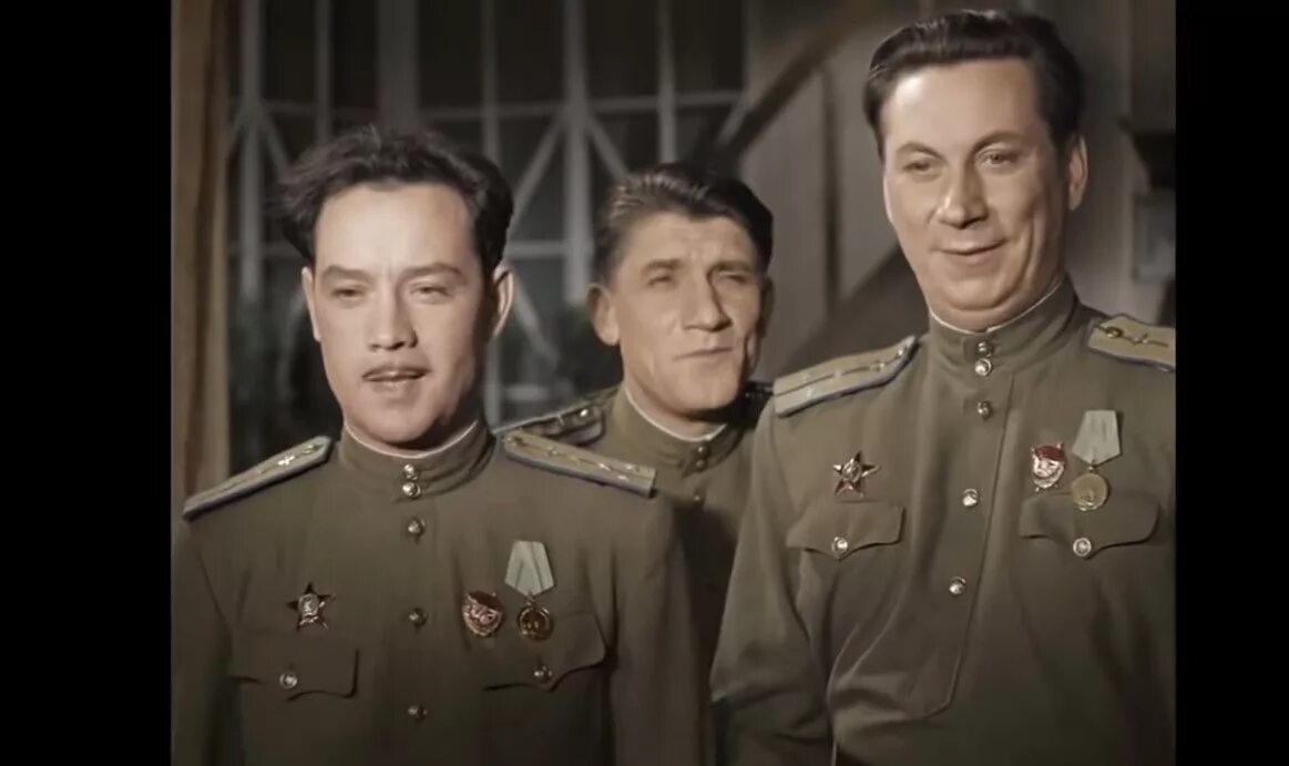Песня из кинофильма небесный тихоход. Василий меркурьев небесный тихоход. небесный тихоход фильм 1945. николай крючков небесный тихоход. небесный тихоход тимошенко 1945.