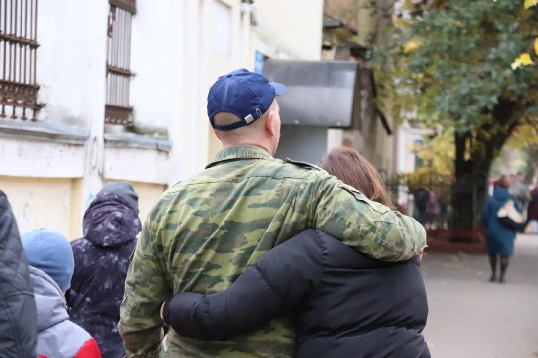 Мобилизованные в Иванове. Провожают на мобилизацию. Мобилизация в Иванове. Мобилизация РФ плач. Новости мобилизованных когда домой насовсем вернут свежие