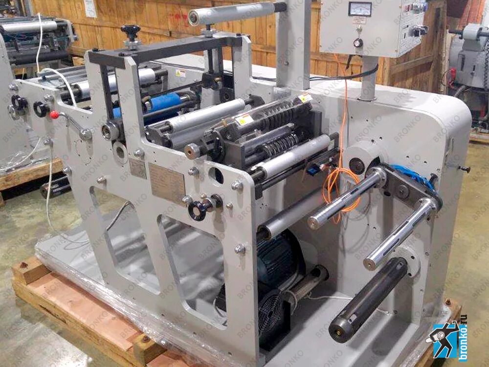 Шлифмашина эксцентриковая сетевая deko dkg400-125. Deko dkg900. Deko dkg900. Ротационно-высекальный станок с функцией продольной резки. Шлифовальная машинка deko 400 125.