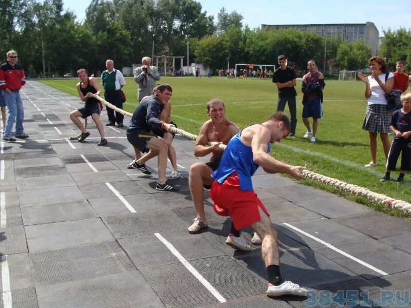 Фомин юрга. Достопримечательности юрги. Юрга кемеровская область парк пушкина. День физкультурника челябинской области. Дня юрга.