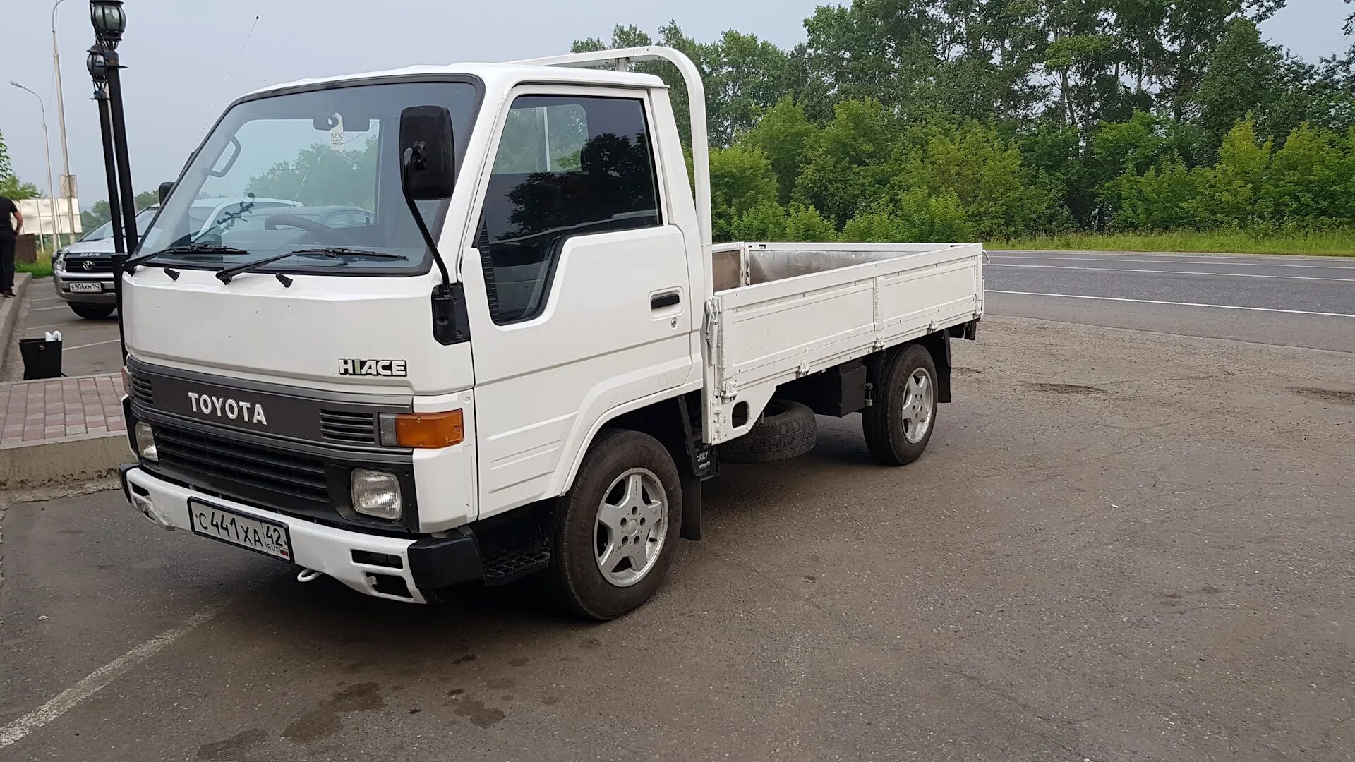 Дром хабаровский грузовики. Тойота Хайс грузовик 91 года. Toyota Hiace 1994 грузовик. Тойота Хайс трак. Тойота Хайс грузовой бортовой.