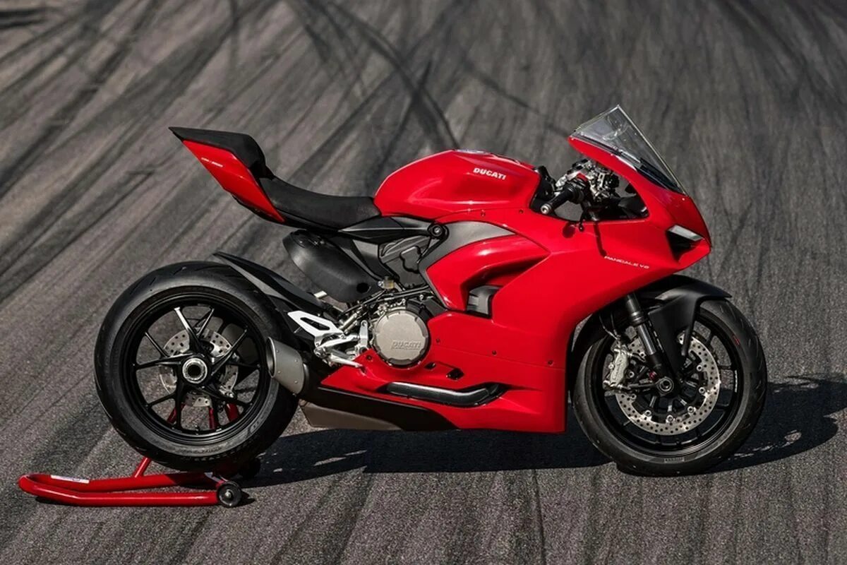 Мотоцикл Дукати Панигале. Мотоцикл Дукати Panigale v2. Дукати Панигале в4. Дукати мотоцикл 2020.