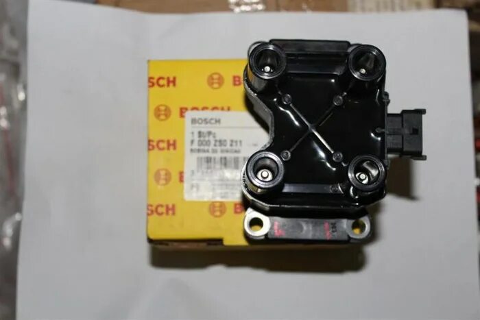 Катушка зажигания ваз 2114 бош. Катушка зажигания ваз 2110 16 клапанов. Модуль зажигания 2114. Модуль зажигания 2110 8 клапанов инжектор. Модуль зажигания 2110 8 клапанов инжектор.