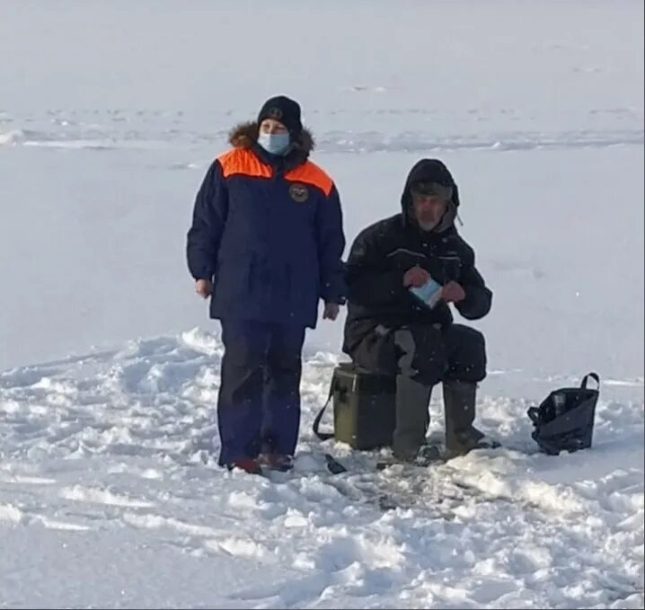 Лед на Рыбинском водохранилище сейчас. Толщина льда на сегодня в Вологодской области. Лед на Рыбинском водохранилище 2023 год. Толщина льда на Рыбинском водохранилище сегодня.