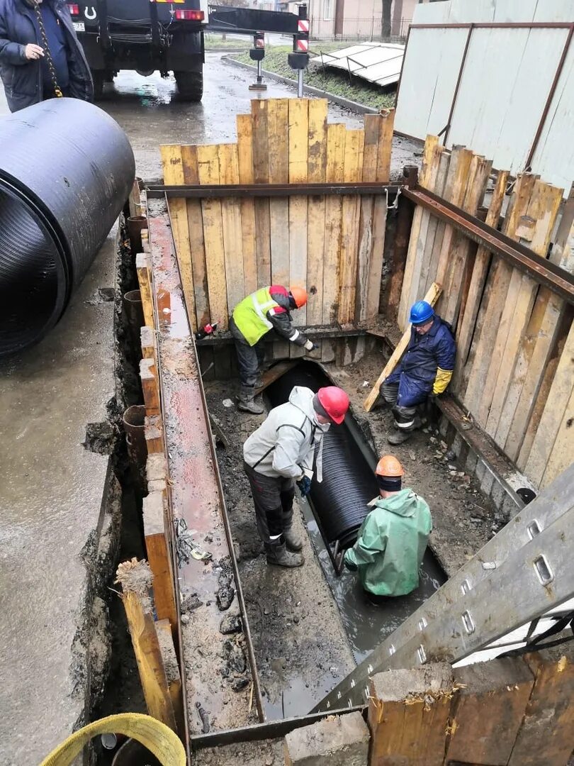 МУП Водоканал Таганрог. Работники водоканала Таганрог. Водоканал Таганрог Оперативная. Коллектор водоканала. Информация водоканала на сегодня