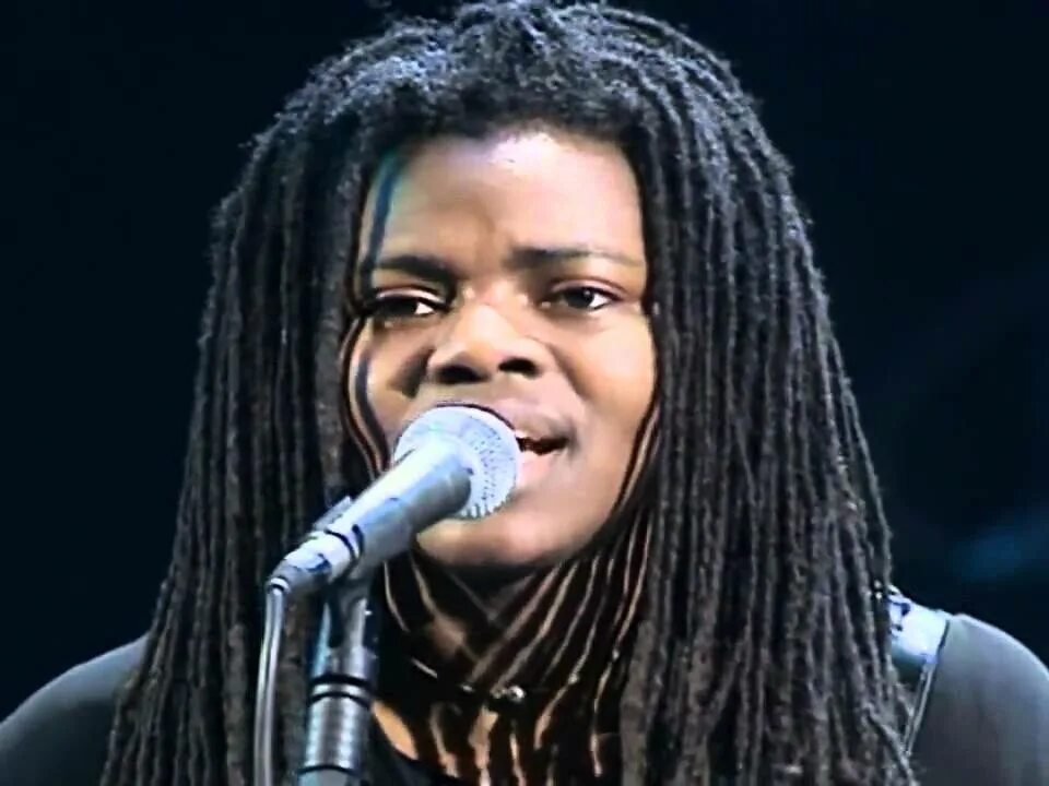 Tracy chapman в молодости. Tracy chapman's fast car. Tracy chapman's fast car. Fast car by tracy chapman. Чапмен песня.