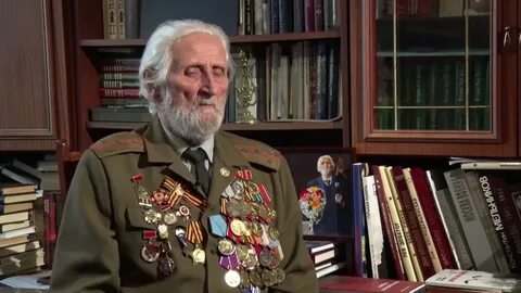 Герой режиссер
