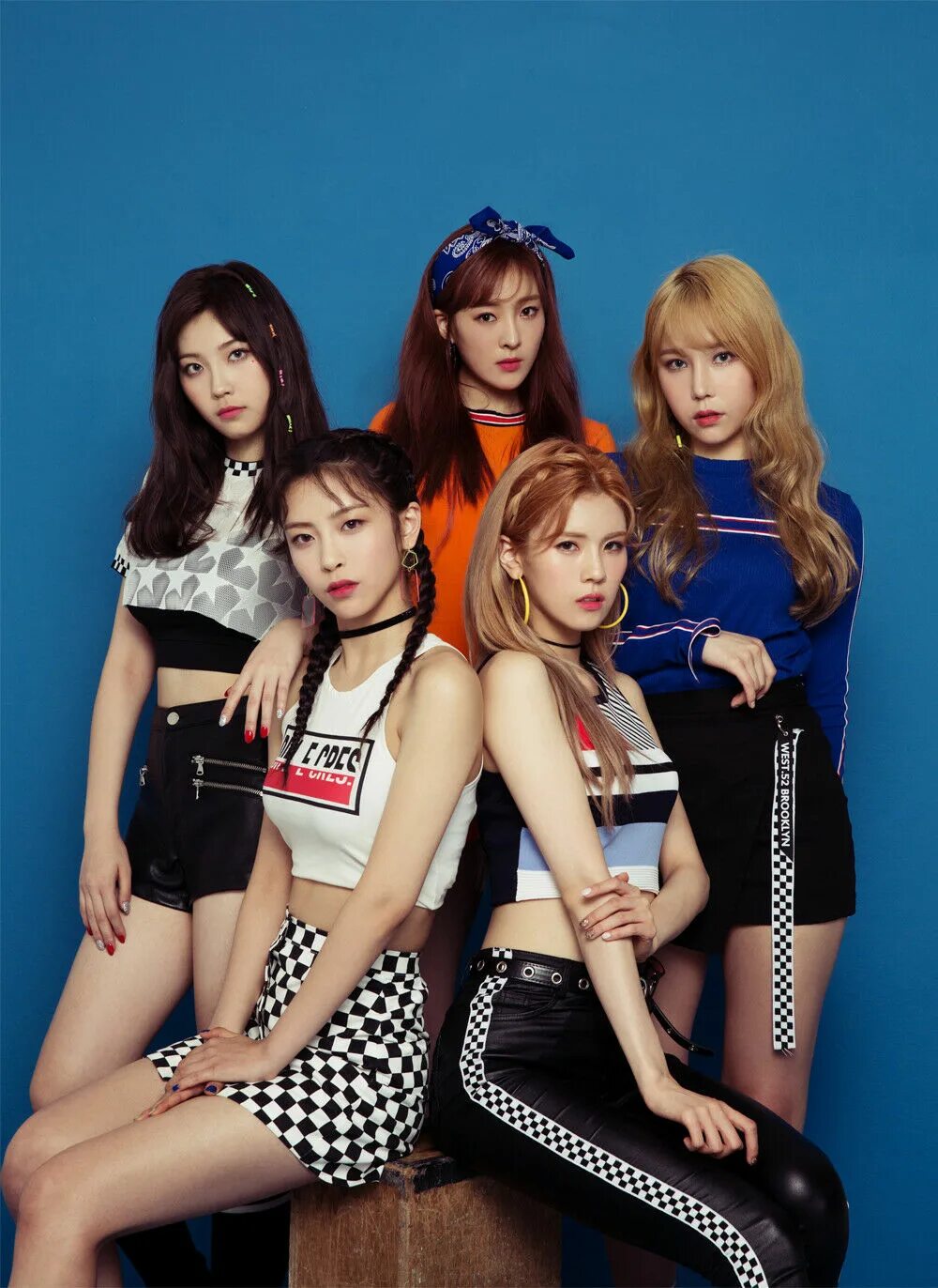 Эксин кей поп. Эксин кей поп. Ive kpop группа. Ive eleven участницы. Glx кпоп группа.