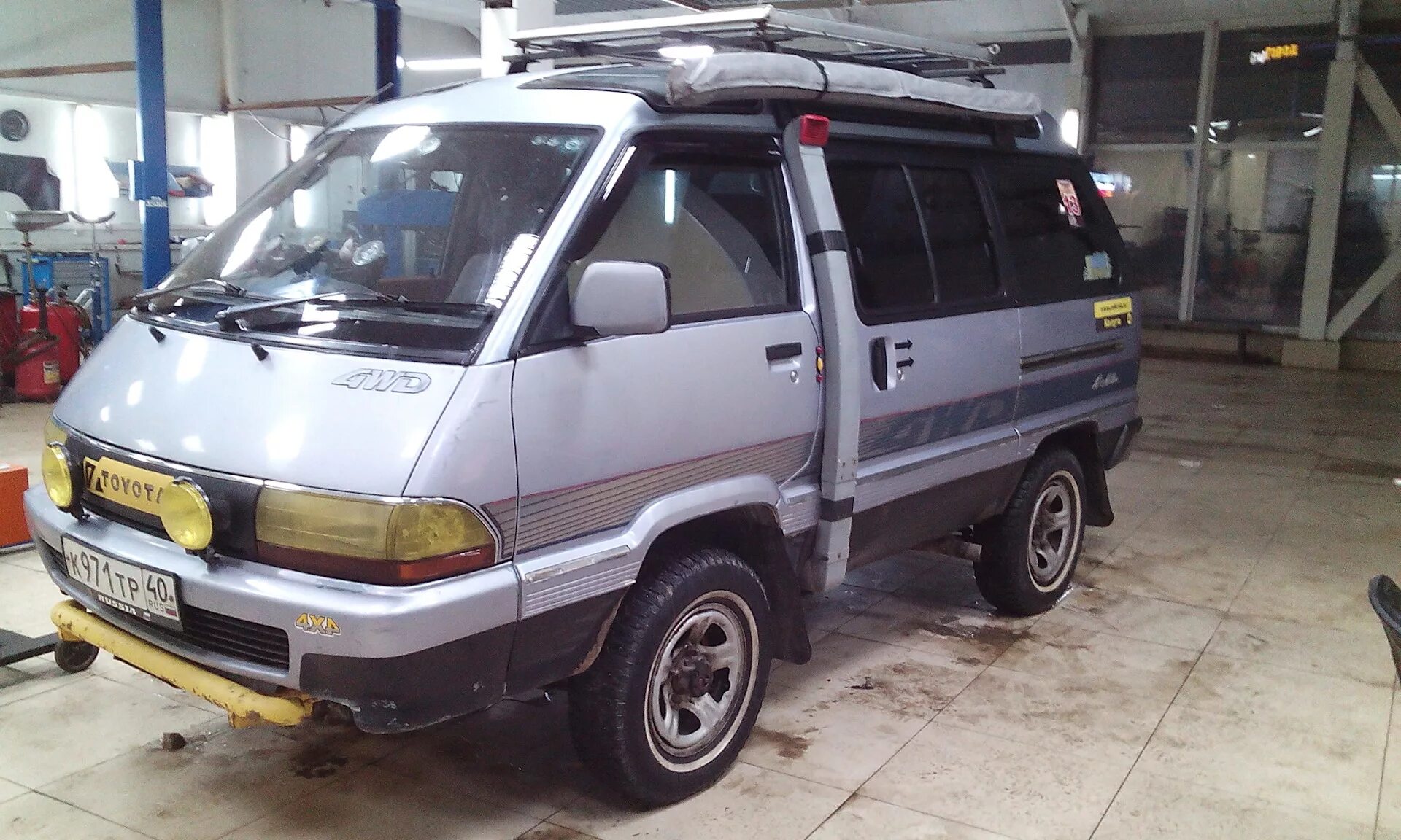 Продажа тойота литайс. Toyota Town Ace. Toyota Town Ace cr30g. Toyota Town Ace cr30. Toyota Town Ace 2.0.