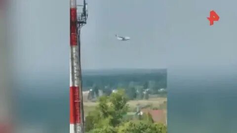 Самолет находящийся в полете преодолевает 120 метров
