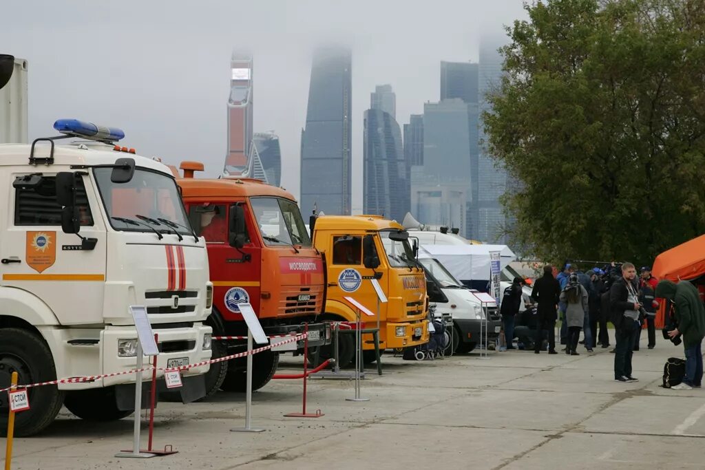 Мосводоканал телефон горячей линии. Аварийно спасательная служба Мосводоканал. Аварийная машина Мосводоканал. Мосводоканал аварийно спасательная автомобиль. Аварийная служба Мосводоканал.