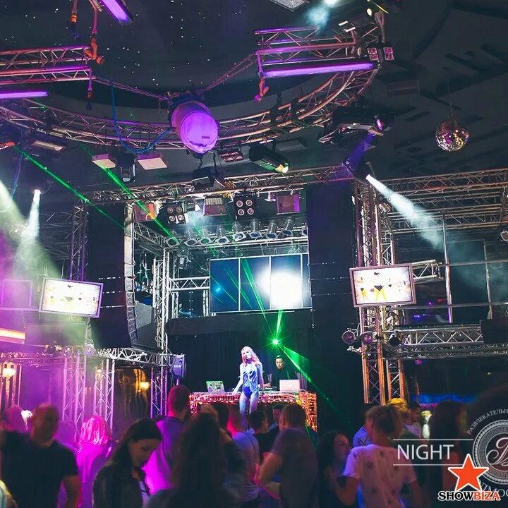 клуб подмосковье подольск ночной клуб. клуб подмосковье подольск. ночной клуб подмосковье подольск остров сокровищ. айвенго подольск танцпол. клемента готвальда, д.