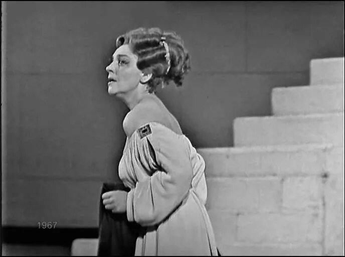 Актёры театра леси украинки в годы ады роговцевой. Бульвар сансет спектакль ада роговцева. Медея геловани. Медея 1. Нерон и мессалина фильм 1953.