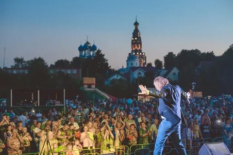 Бронницах лет