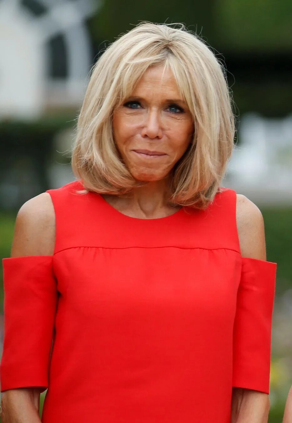 Бриджит макрон без макияжа. Брижит макрон и эммануэль. Брижит макрон. Бриджит макрон. Бриджит макрон мужчина доказательства фото.