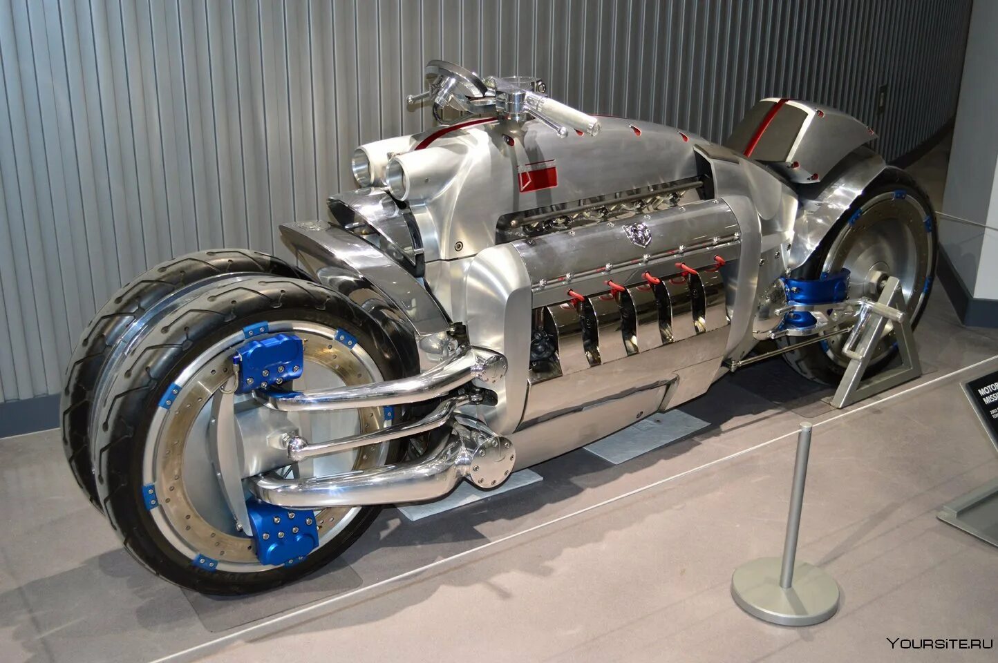 Самый быстрый мотоцикл максимальная скорость. Dodge tomahawk v10 superbike. мотоцикл dodge tomahawk v10 superbike. мотоцикл dodge tomahawk v10. dodge tomahawk v10.