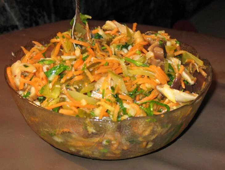 Грузди солёные с можжевеловыми ягодами (рецепт). Вкусны со сметаной, а можно и п
