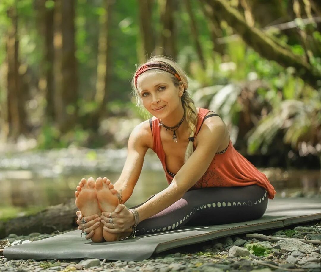 Boho beautiful yoga. Расслабляющая йога. Тибетские йоги. Бохо для йоги. Boho beautiful yoga back.