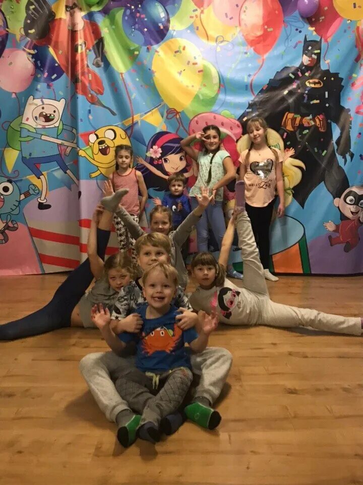 Батутный центр череповец гоголя 45. Осьмирук череповец батутный центр. Выкрутас батутный центр. Выкрутасы череповец батутный центр. Выкрутасы череповец батутный центр.