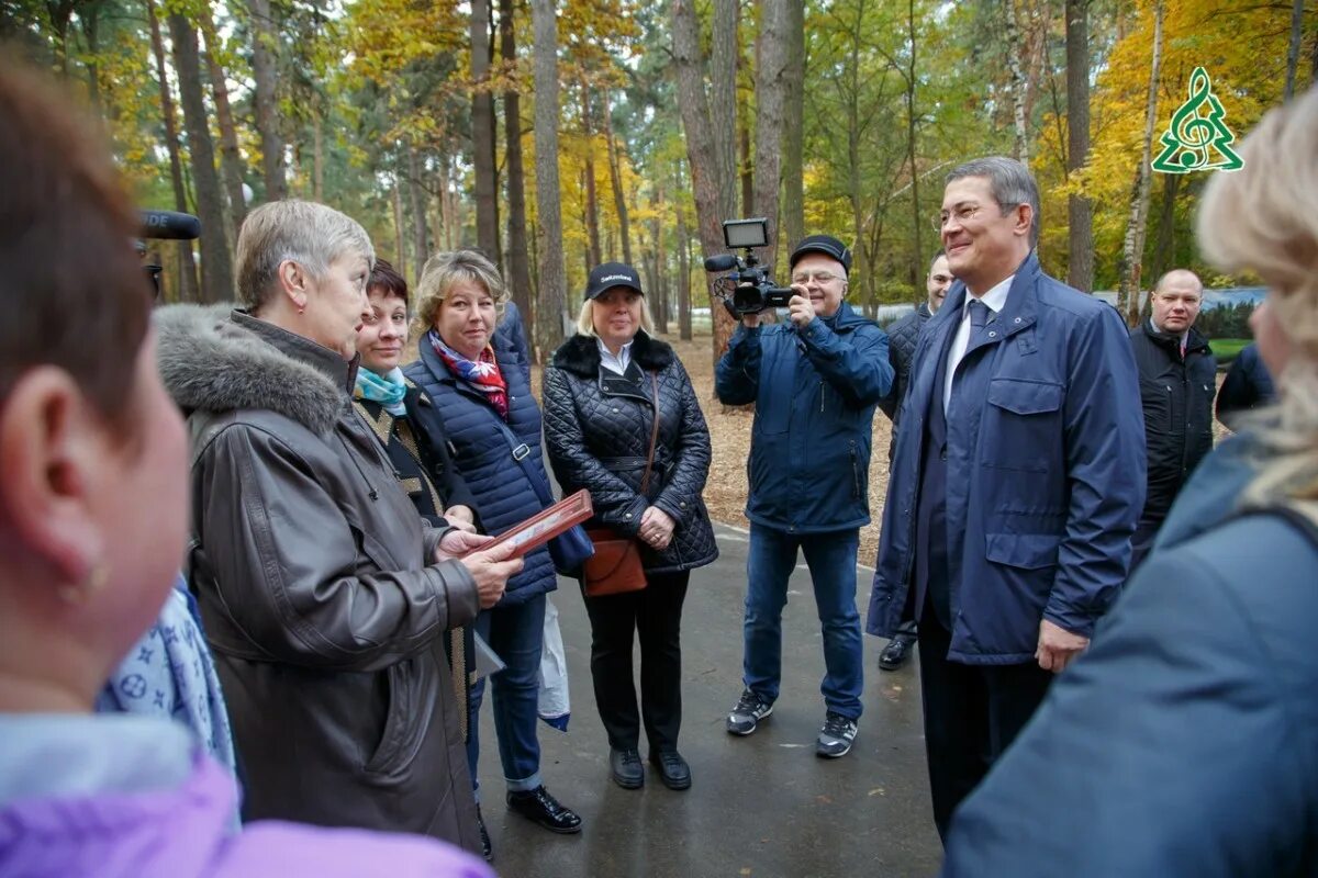 Губайловский парк в Красногорске. МАУК парки Красногорска. Губайловский Экопарк в Красногорске фото. Домик хоббитов Красногорск Губайловский Экопарк.