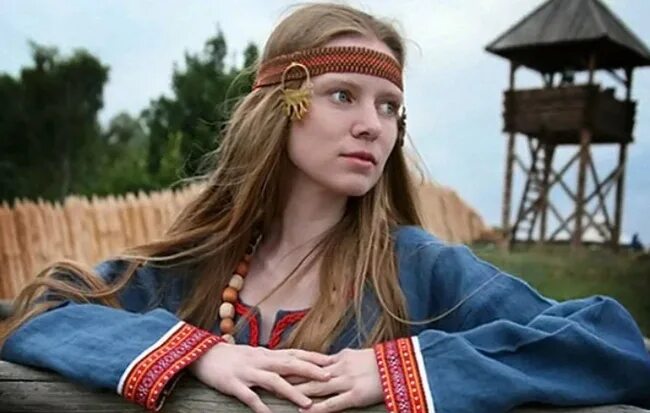 Косметика на руси. Как раньше называлась девушка. Как раньше называлась девушка. Как раньше называлась девушка. Образ древнерусской женщины.