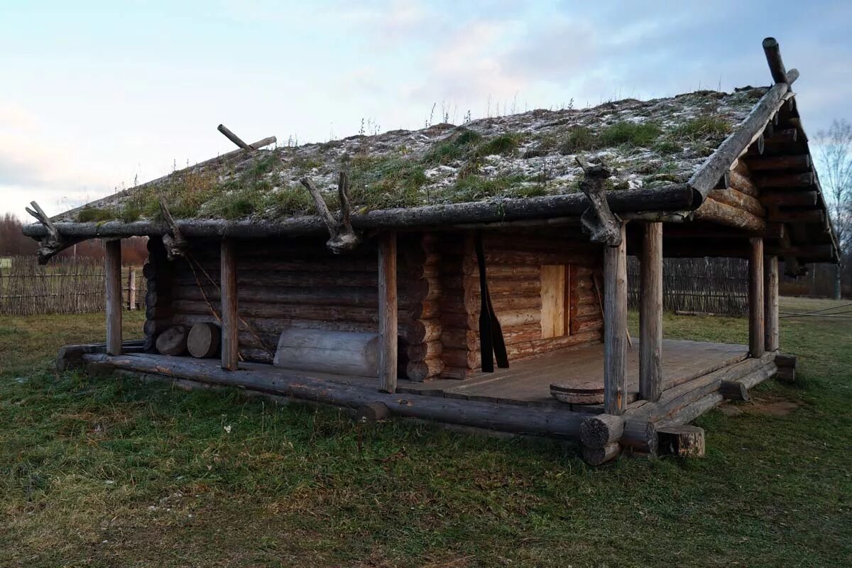 землянка жилище древних славян. линия сталина остров. избы землянки. избы землянки. избы землянки.