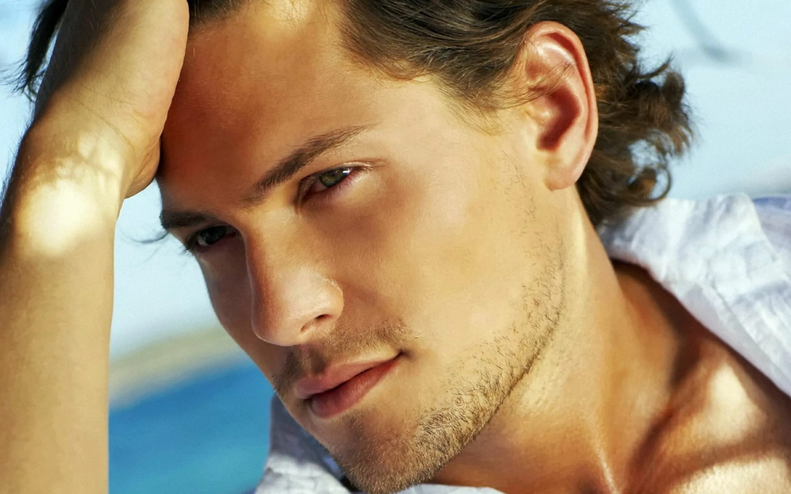 Attractive definition. Attractive definition